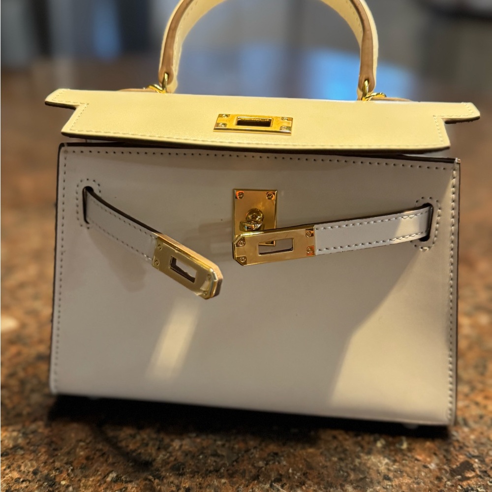 Elegant Cream and Gold Women's Handbag